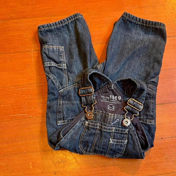 Baby Gap Blue Denim Overalls Size 0-3 Months - Picture 3 of 4